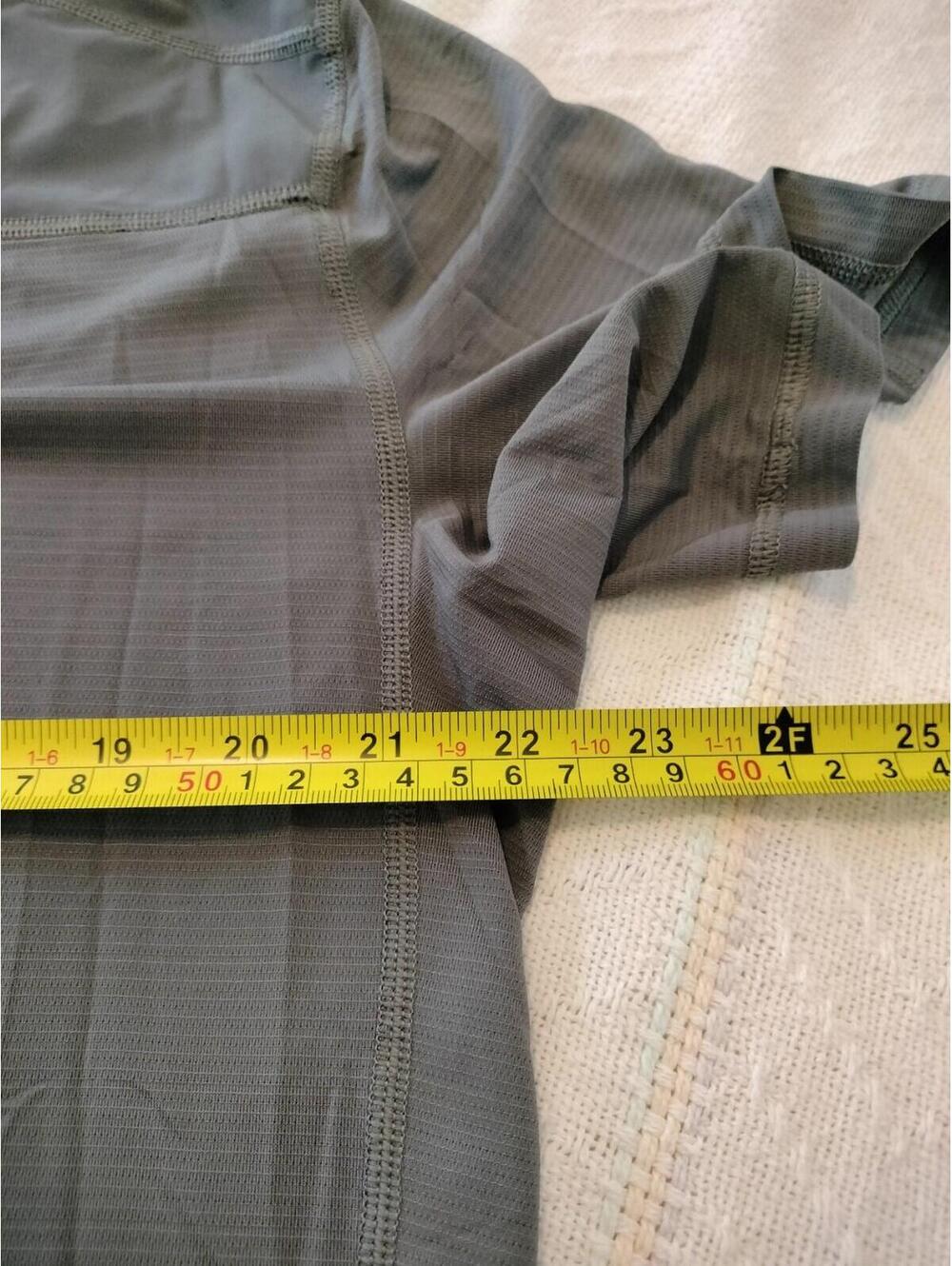 Lululemon Men's Metal Vent Tech Short Sleeve Shirt Gray Stripes Size L Large - Picture 3 of 7